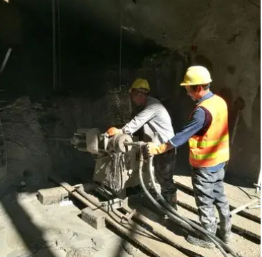 察隅水下抗分散灌浆料特点 水下不分散注浆料介绍