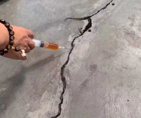 察隅混凝土裂缝修补技术详解​
